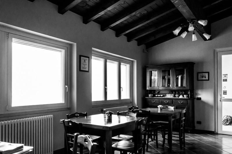 La Vecchia Cantina Stradella Bagian luar foto